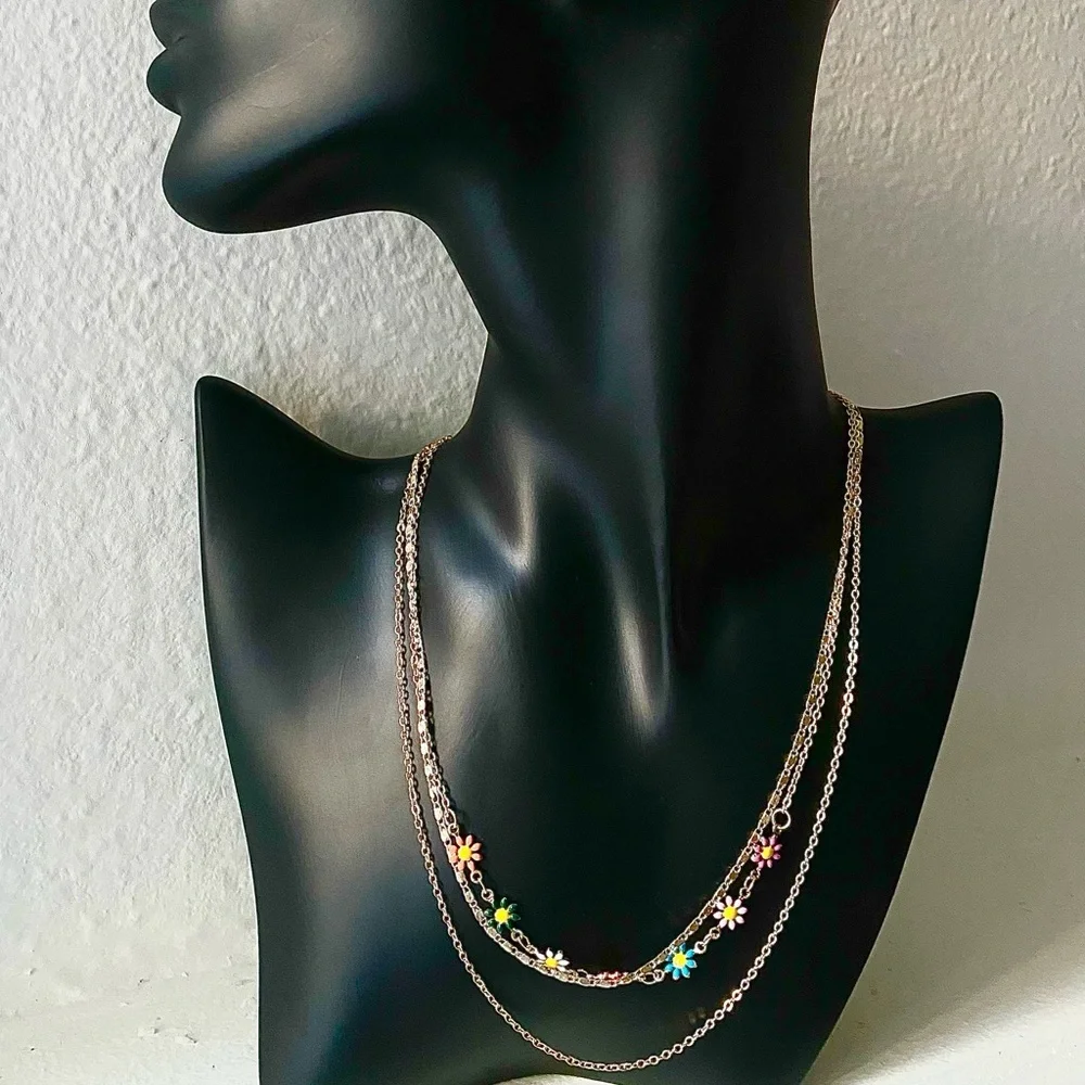 Floral Whimsy Necklace Set - Picture 4 of 7